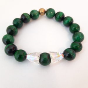 Bracelet Green Cat Eye with Crystals. Intuition and Awareness