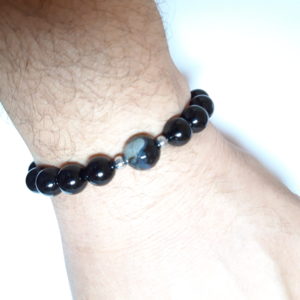 Natural Onyx 10mm and Alaskan Agate. Black and White