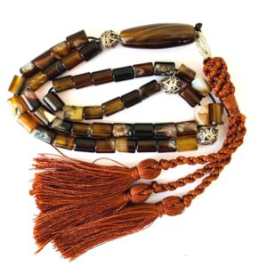 Prayer Bead Genuine Yemeni Aqeeq creates joy in the heart and eyesight by eliminating sadness and anger