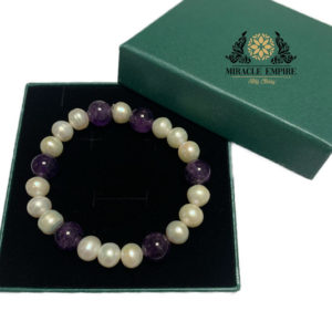 Unisex Woman and Man Bracelet handmade of Natural 10mm Pearls and Amethyst