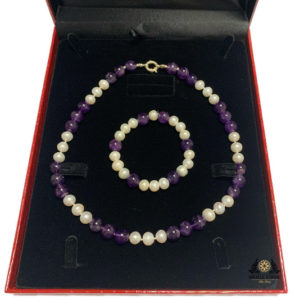 Woman Bracelet and Necklace set handmade of Natural 10mm Pearls, Amethysts and a 925 silver clasp