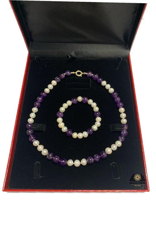 Woman Bracelet and Necklace set handmade of Natural 10mm Pearls, Amethysts and a 925 silver clasp
