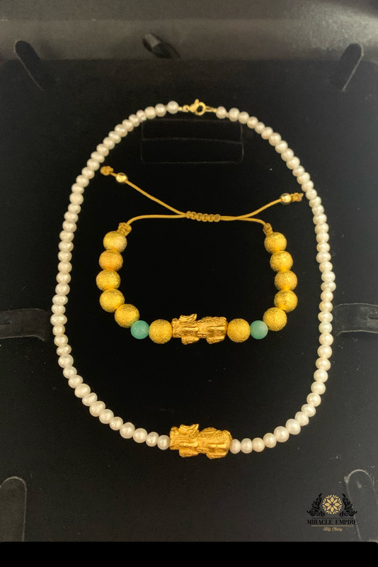 Feng shui 5-6mm natural pearls 18k gold plated 925 pure silver base Pixiu Pi Yao necklace, 2 emeralds bracelet set, 18k gold plated beads and clasp unique design for woman girls teens luck, abundance money attraction